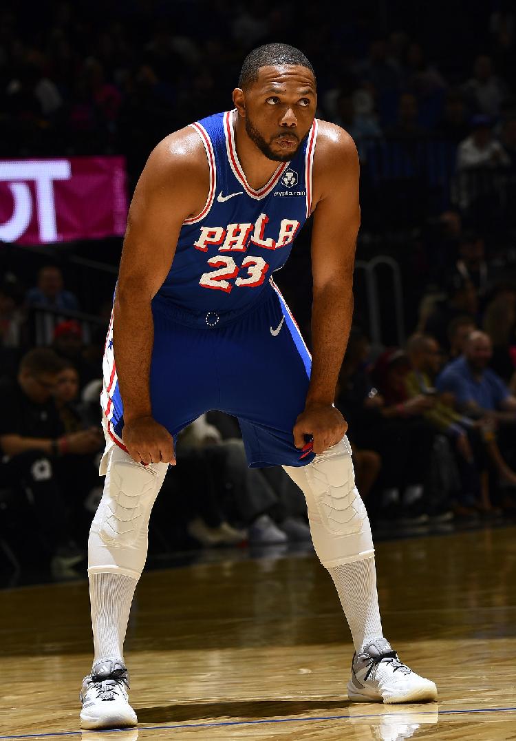 费城76人发布备战花絮，今晚豪取连胜，欧联任务艰巨，赛程密集仍需轮换的简单介绍