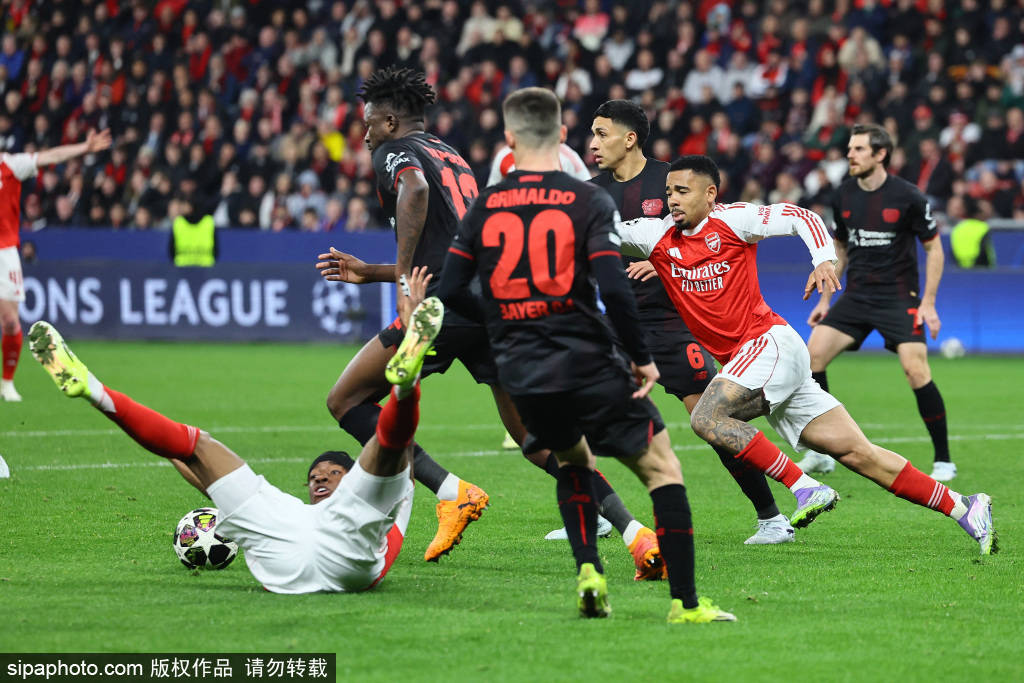 爱游戏官网包含这也行？埃因霍温状态回暖备战社区盾阿森纳单刀错失备战英超，赛前曼联回应争议的词条